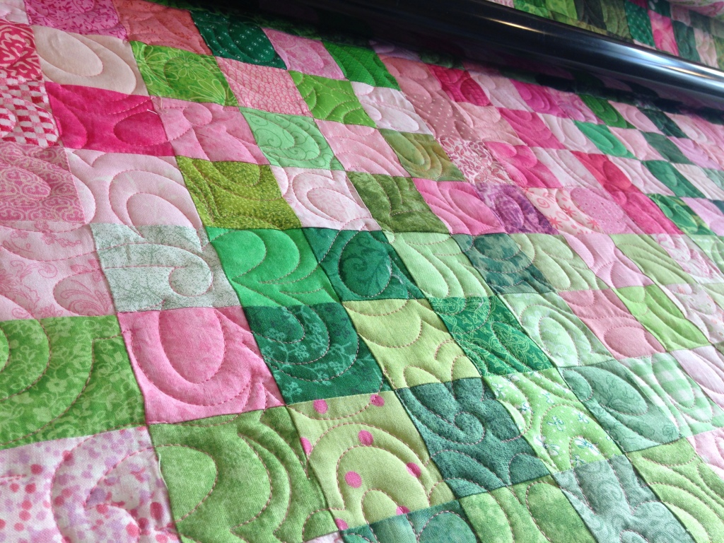 long-arm-quilting-by-maria-hall-charming-prints-quilting-maria-the-quilter